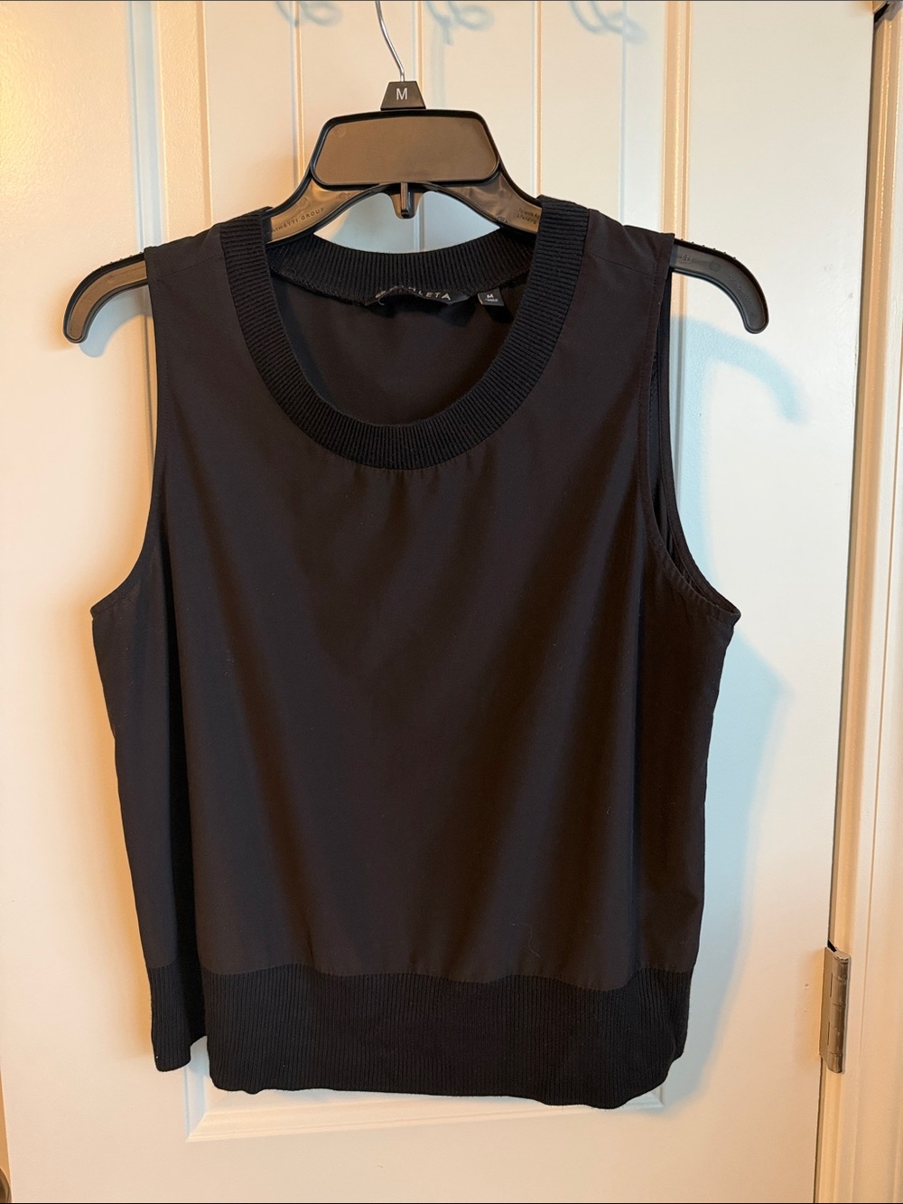 Athleta Zephyr Shell Black Women's Top